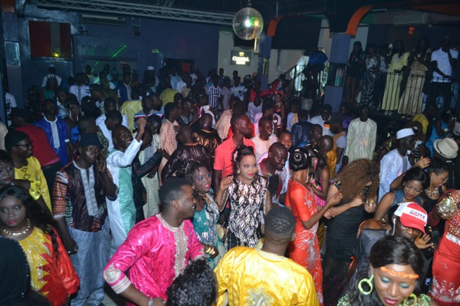 Revivez les images de la soirée de l'enfant de Pikine Baba Mbengue au Copacabana. Revivez les images de la soirée de l'enfant de Pikine Baba Mbengue au Copacabana.