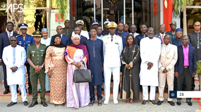 Diplomatie : Dakar et Banjul décidés à trouver des solutions aux problèmes frontaliers Diplomatie : Dakar et Banjul décidés à trouver des solutions aux problèmes frontaliers