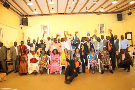 Rewmi France : La section Mantes-La-Jolie installe son bureau et s’attaque à Macky Sall Rewmi France : La section Mantes-La-Jolie installe son bureau et s’attaque à Macky Sall