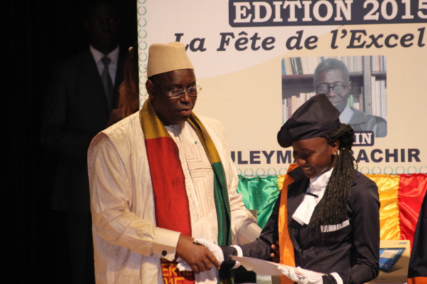 Concours général 2015 : Haby Kâ, meilleure élève du Sénégal Concours général 2015 : Haby Kâ, meilleure élève du Sénégal