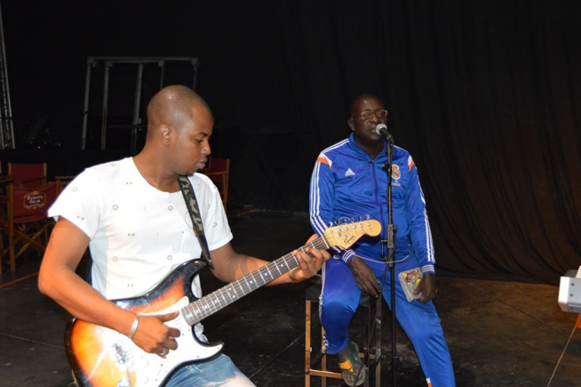 Les premiéres images de la tournée Européenne de Pape Diouf ce samedi 1er Aout à Girona Barcelone. Les premiéres images de la tournée Européenne de Pape Diouf ce samedi 1er Aout à Girona Barcelone.