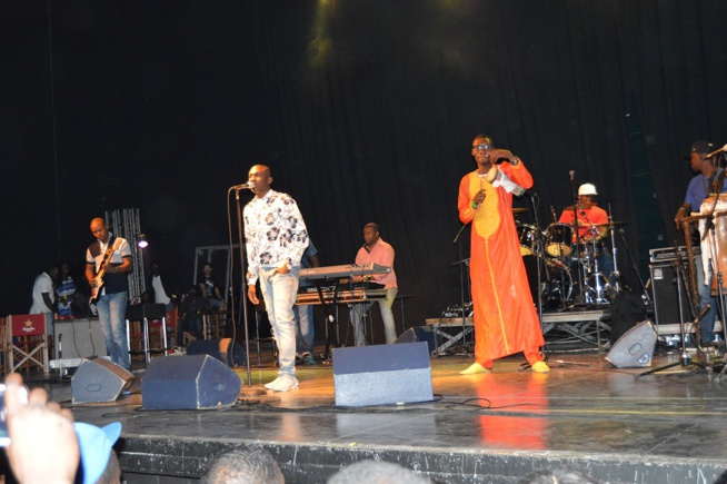 21 IMAGES.En direct de Girona: Pape Diouf inonde les 1800 places de la salle de Mirona. 21 IMAGES.En direct de Girona: Pape Diouf inonde les 1800 places de la salle de Mirona.