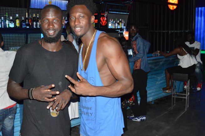 21 IMAGES.En direct de Girona: Pape Diouf inonde les 1800 places de la salle de Mirona. 21 IMAGES.En direct de Girona: Pape Diouf inonde les 1800 places de la salle de Mirona.