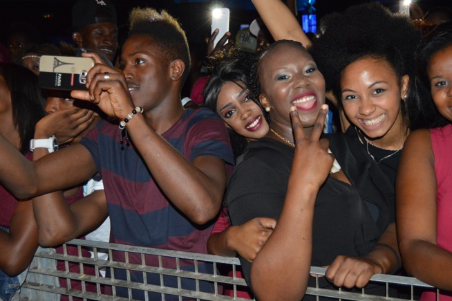 21 IMAGES.En direct de Girona: Pape Diouf inonde les 1800 places de la salle de Mirona. 21 IMAGES.En direct de Girona: Pape Diouf inonde les 1800 places de la salle de Mirona.