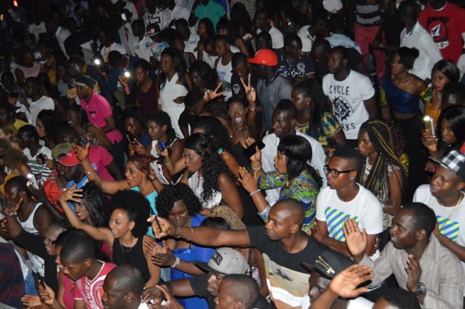 21 IMAGES.En direct de Girona: Pape Diouf inonde les 1800 places de la salle de Mirona. 21 IMAGES.En direct de Girona: Pape Diouf inonde les 1800 places de la salle de Mirona.