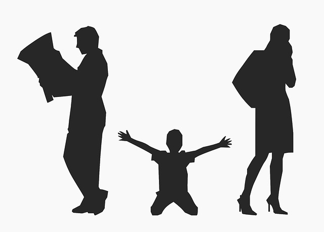 Une célèbrité en instance de divorce d'avec sa...première épouse Une célèbrité en instance de divorce d'avec sa...première épouse