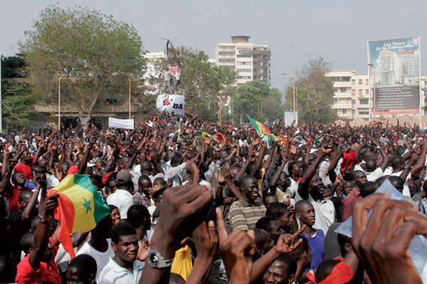 51% des Sénégalais trouvent que le pays « va dans la bonne direction » (Étude) 51% des Sénégalais trouvent que le pays « va dans la bonne direction » (Étude)