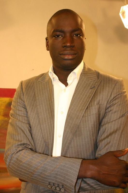 Pour avoir fait ça, notre confrère Pape Cheikh Sylla a passé la nuit au violon de la gendarmerie de Thiaroye Pour avoir fait ça, notre confrère Pape Cheikh Sylla a passé la nuit au violon de la gendarmerie de Thiaroye
