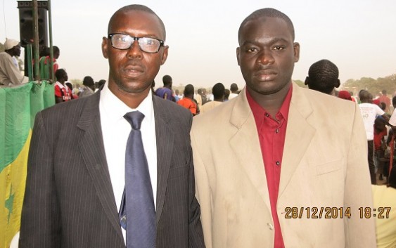 Accueil du Pm à Thiès : Ces deux griots de l’Apr se cognent pour 100.000 FCfa Accueil du Pm à Thiès : Ces deux griots de l’Apr se cognent pour 100.000 FCfa