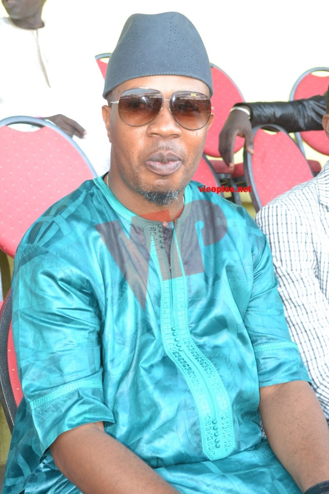 Packo Jackson dans son nouveau look! Packo Jackson dans son nouveau look!