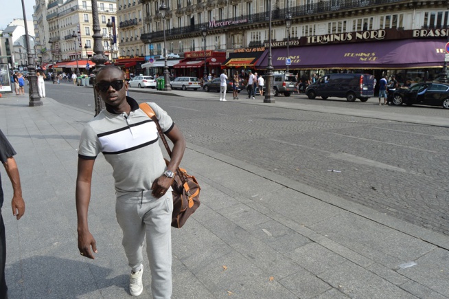 Les premières images de l'arrivé de Pape Diouf à Bruxelles juste avec le grand show au Bodega . Regardez Les premières images de l'arrivé de Pape Diouf à Bruxelles juste avec le grand show au Bodega . Regardez