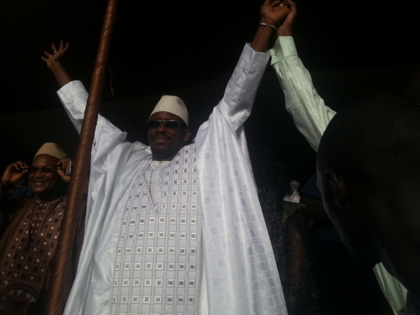 Macky Sall débloque 600 millions pour les femmes de Saint-Louis Macky Sall débloque 600 millions pour les femmes de Saint-Louis