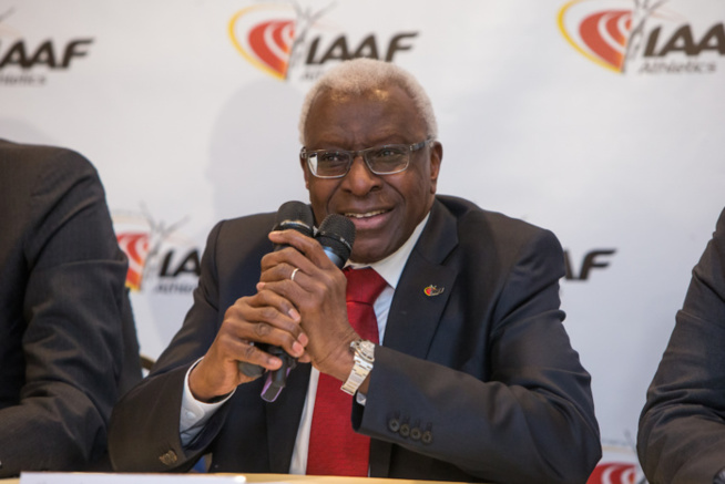 Lamine Diack, président de l’IAAF : « L’athlétisme ne mourra pas d’une prétendue affaire de dopage » (Jeune Afrique) Lamine Diack, président de l’IAAF : « L’athlétisme ne mourra pas d’une prétendue affaire de dopage » (Jeune Afrique)