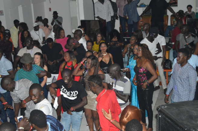 Européen Tour: Live Biir Brescia14 Aout Pape Diouf et la génération consciente enflamment l'Italie. Regardez Européen Tour: Live Biir Brescia14 Aout Pape Diouf et la génération consciente enflamment l'Italie. Regardez