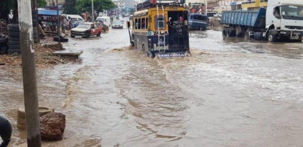 Après les premières pluies de l’hivernage 2024 : Les 22 mesures de Diomaye-Sonko se noient déjà dans les eaux ! Après les premières pluies de l’hivernage 2024 : Les 22 mesures de Diomaye-Sonko se noient déjà dans les eaux !