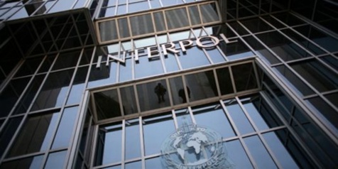 Un Mauritanien arrêté à Dakar et livré à Interpol Un Mauritanien arrêté à Dakar et livré à Interpol