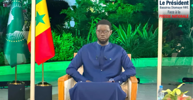 Bassirou Dimaye Faye: " Le 29 Mars, mon prédécesseur et ses collaborateurs se sont précipités de prendre un arrêté pour augmenter le prix de l'eau" Bassirou Dimaye Faye: " Le 29 Mars, mon prédécesseur et ses collaborateurs se sont précipités de prendre un arrêté pour augmenter le prix de l'eau"