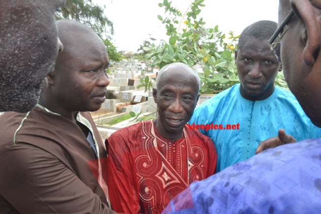 Lévé du corps de Doudou Ndiaye Coumba Rose qui repose désormais à Yoff.