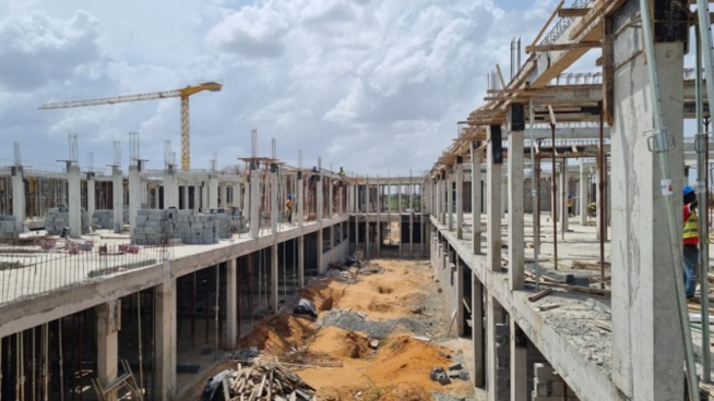 Site de l’hôpital El Hadji Malick Sy de Tivaouane: Le Fonsis remet des chèques aux impactés Site de l’hôpital El Hadji Malick Sy de Tivaouane: Le Fonsis remet des chèques aux impactés