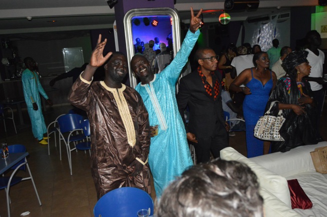 EUROPEAN TOUR: Pape Diouf , premier artiste Sénégalais dans la chaleur d'Ibiza une ville touristique d'Espagne EUROPEAN TOUR: Pape Diouf , premier artiste Sénégalais dans la chaleur d'Ibiza une ville touristique d'Espagne