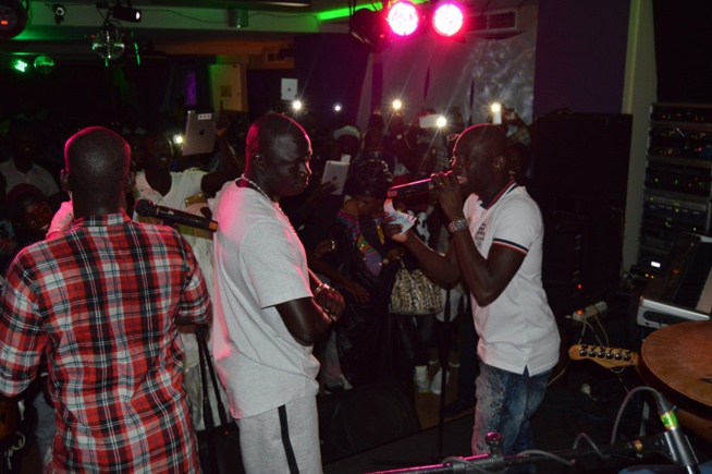 Le jet-setteur d'IBIZA en Espagne Ouz Diop démontre sa force sur la scéne de Pape Diouf Le jet-setteur d'IBIZA en Espagne Ouz Diop démontre sa force sur la scéne de Pape Diouf