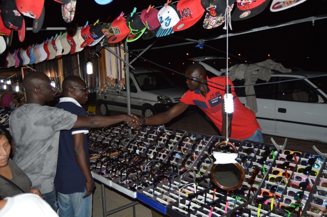 Reportage photos: Pape Diouf à la rencontre des "Modous - Modous" de Alcacaress, Traviajores et de Mourcia en Espagne. Reportage photos: Pape Diouf à la rencontre des "Modous - Modous" de Alcacaress, Traviajores et de Mourcia en Espagne.