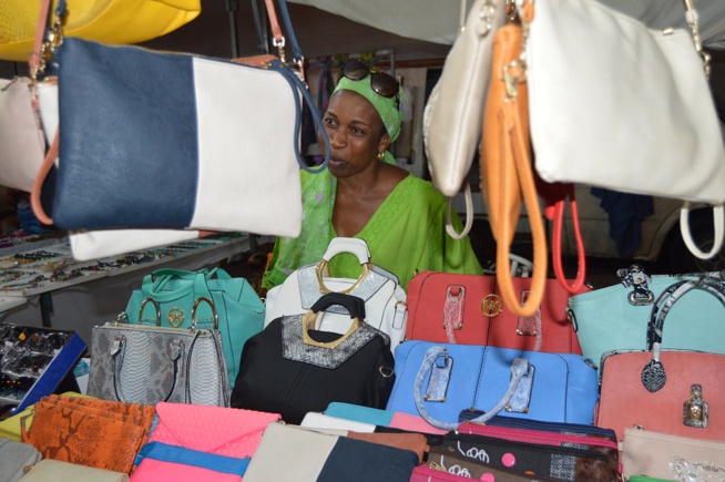 Reportage photos: Pape Diouf à la rencontre des "Modous - Modous" de Alcacaress, Traviajores et de Mourcia en Espagne. Reportage photos: Pape Diouf à la rencontre des "Modous - Modous" de Alcacaress, Traviajores et de Mourcia en Espagne.