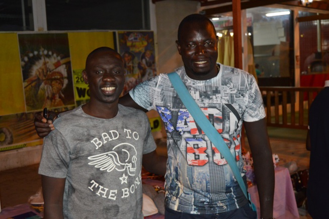 Reportage photos: Pape Diouf à la rencontre des "Modous - Modous" de Alcacaress, Traviajores et de Mourcia en Espagne. Reportage photos: Pape Diouf à la rencontre des "Modous - Modous" de Alcacaress, Traviajores et de Mourcia en Espagne.