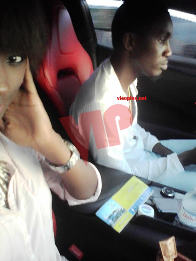 Waly Seck dans sa nouvelle voiture Corvet 2015.Regardez Waly Seck dans sa nouvelle voiture Corvet 2015.Regardez