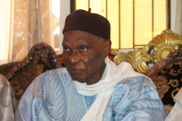 Marche avortée du 19 août et meeting du 21 août : Me Abdoulaye Wade félicite Oumar Sarr, Decroix et Cie Marche avortée du 19 août et meeting du 21 août : Me Abdoulaye Wade félicite Oumar Sarr, Decroix et Cie