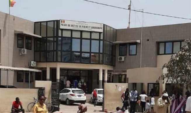 Scène insolite au tribunal de Pikine-Guédiawaye : Fâché, l’accusé donne rendez-vous au juge devant DIEU Scène insolite au tribunal de Pikine-Guédiawaye : Fâché, l’accusé donne rendez-vous au juge devant DIEU