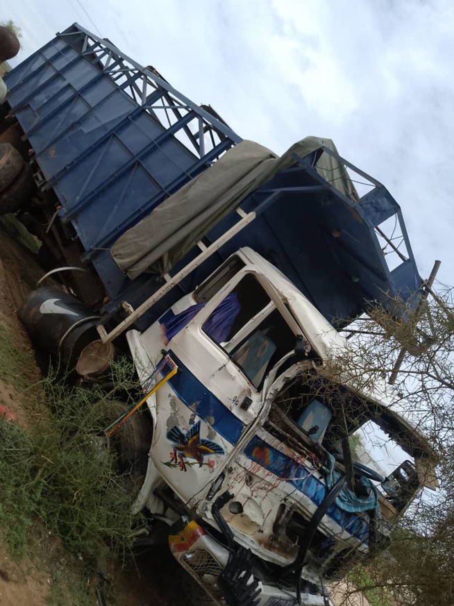 Ndouloumadji (Matam) : Une collision entre un minicar et un camion fait 6 morts et 14 blessés Ndouloumadji (Matam) : Une collision entre un minicar et un camion fait 6 morts et 14 blessés
