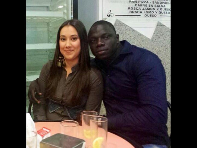 Le jet-setteur Sénégalais d'Ibiza Ouz Diop tout heureux avec sa petite famille. Le jet-setteur Sénégalais d'Ibiza Ouz Diop tout heureux avec sa petite famille.