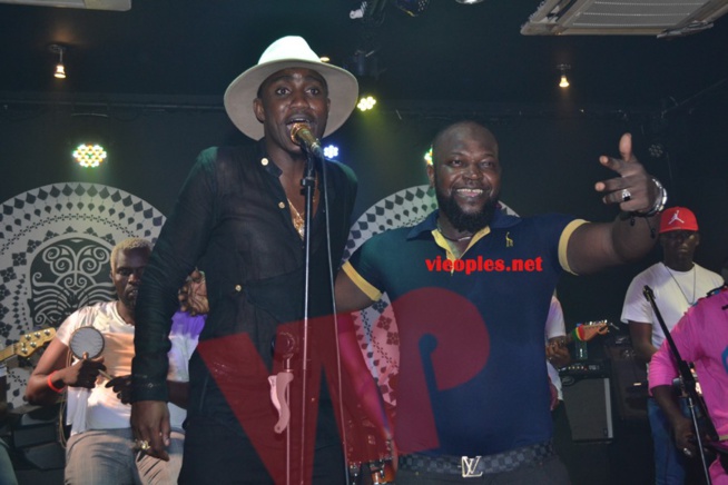Les images de la soirée de Waly Seck au Baramundi. Les images de la soirée de Waly Seck au Baramundi.