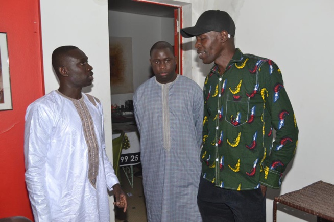 De retour d'une tournée Européenne, Pape Diouf enflamme le Just 4 u. Revivez les moments forts. De retour d'une tournée Européenne, Pape Diouf enflamme le Just 4 u. Revivez les moments forts.