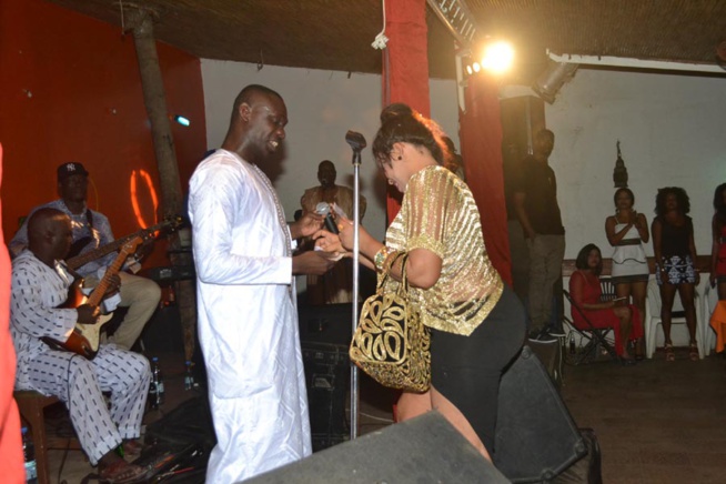 De retour d'une tournée Européenne, Pape Diouf enflamme le Just 4 u. Revivez les moments forts. De retour d'une tournée Européenne, Pape Diouf enflamme le Just 4 u. Revivez les moments forts.