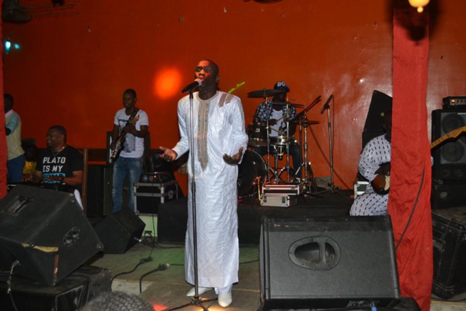 De retour d'une tournée Européenne, Pape Diouf enflamme le Just 4 u. Revivez les moments forts. De retour d'une tournée Européenne, Pape Diouf enflamme le Just 4 u. Revivez les moments forts.