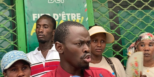 Les ex-travailleurs de Premier Bet se mobilisent pour réclamer leurs droits : sit-in et appel à l’État sénégalais Les ex-travailleurs de Premier Bet se mobilisent pour réclamer leurs droits : sit-in et appel à l’État sénégalais