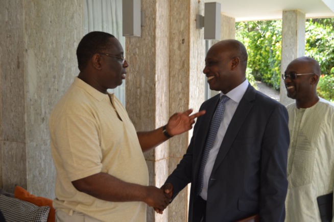 Rencontre entre Macky Sall et ses Dg : Quand le Chef de l’Etat fait la remarque sur le look de ses hôtes Rencontre entre Macky Sall et ses Dg : Quand le Chef de l’Etat fait la remarque sur le look de ses hôtes