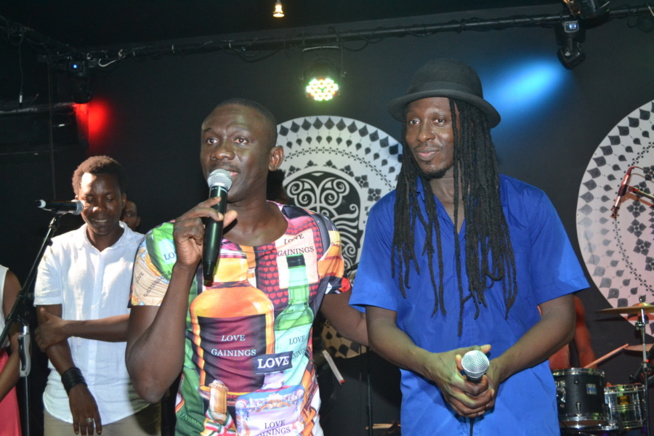 Le Darra J au Baramundi, Pape Diouf guest star. Regardez l'ambiance. Le Darra J au Baramundi, Pape Diouf guest star. Regardez l'ambiance.