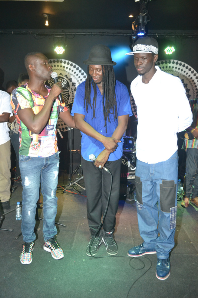 Le Darra J au Baramundi, Pape Diouf guest star. Regardez l'ambiance. Le Darra J au Baramundi, Pape Diouf guest star. Regardez l'ambiance.