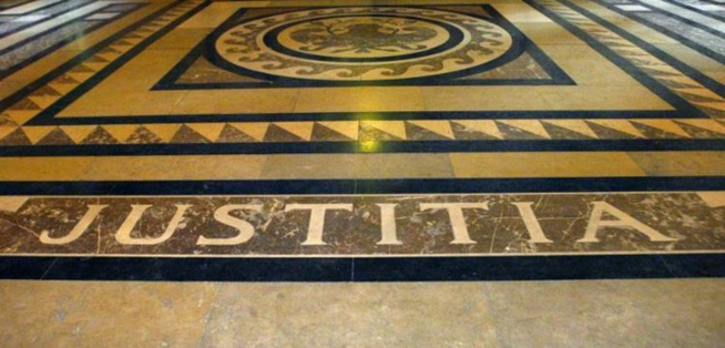 Il filmait ses hôtes sous la douche: 6 mois ferme pour un ingénieur de 37 ans Il filmait ses hôtes sous la douche: 6 mois ferme pour un ingénieur de 37 ans