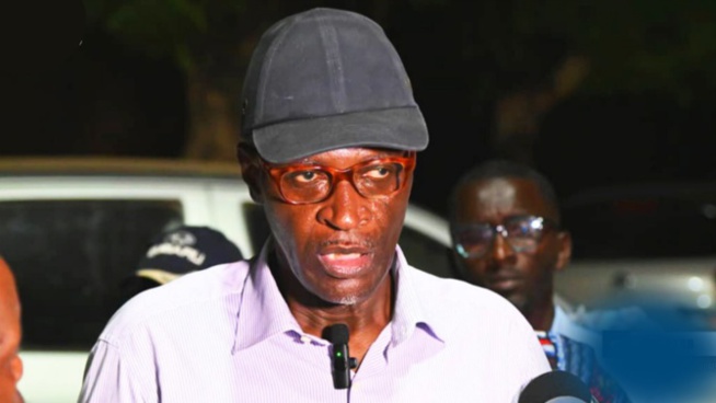 Ville de Rufisque / Modernisation de l'éclairage public : Le maire Oumar Cissé lance une opération d'envergure Ville de Rufisque / Modernisation de l'éclairage public : Le maire Oumar Cissé lance une opération d'envergure