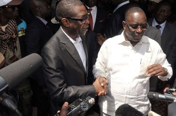 Macky se décharge: Diouma Dieng descend, Youssou ndour reste Macky se décharge: Diouma Dieng descend, Youssou ndour reste
