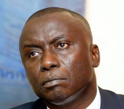 Remous à Rewmi : Des jeunes de la banlieue donnent un ultimatum à Idrissa Seck pour quitter la tête du parti avant décembre Remous à Rewmi : Des jeunes de la banlieue donnent un ultimatum à Idrissa Seck pour quitter la tête du parti avant décembre