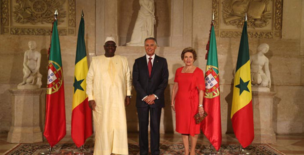 En visite au Portugal, Macky Sall salue le talent d'Eusébio et de Cristiano Ronaldo En visite au Portugal, Macky Sall salue le talent d'Eusébio et de Cristiano Ronaldo