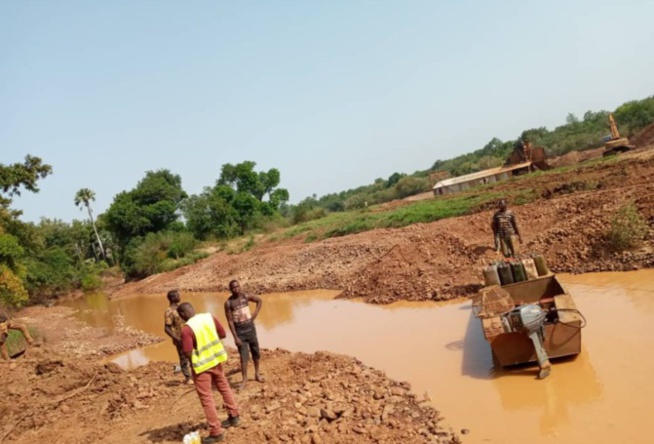 Rive gauche de la Falémé : l’État suspend toutes les opérations minières Rive gauche de la Falémé : l’État suspend toutes les opérations minières