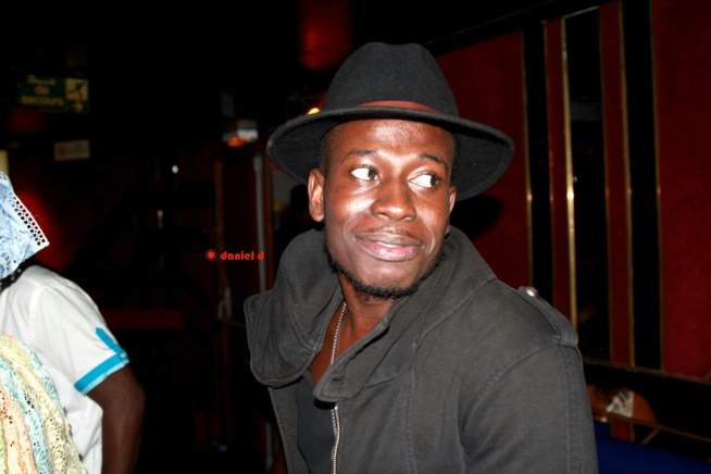 Le chanteur Soryba au Titan club de Paris. Le chanteur Soryba au Titan club de Paris.