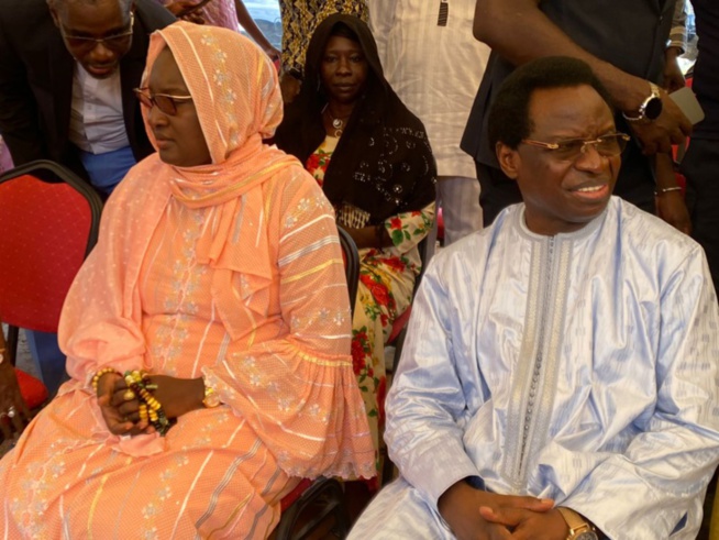 En déplacement à Mbour : Mme Khady Diène Gaye et une délégation gouvernementale, présentent les condoléances aux familles des victimes En déplacement à Mbour : Mme Khady Diène Gaye et une délégation gouvernementale, présentent les condoléances aux familles des victimes