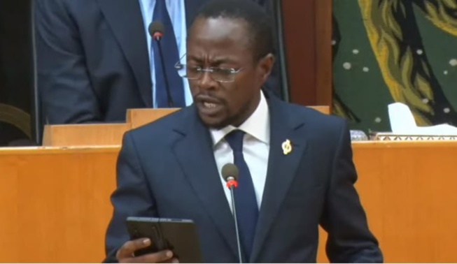 Dissolution de l'Assemblée nationale : Bby critique la "petite politique" du président et du Premier ministre Dissolution de l'Assemblée nationale : Bby critique la "petite politique" du président et du Premier ministre